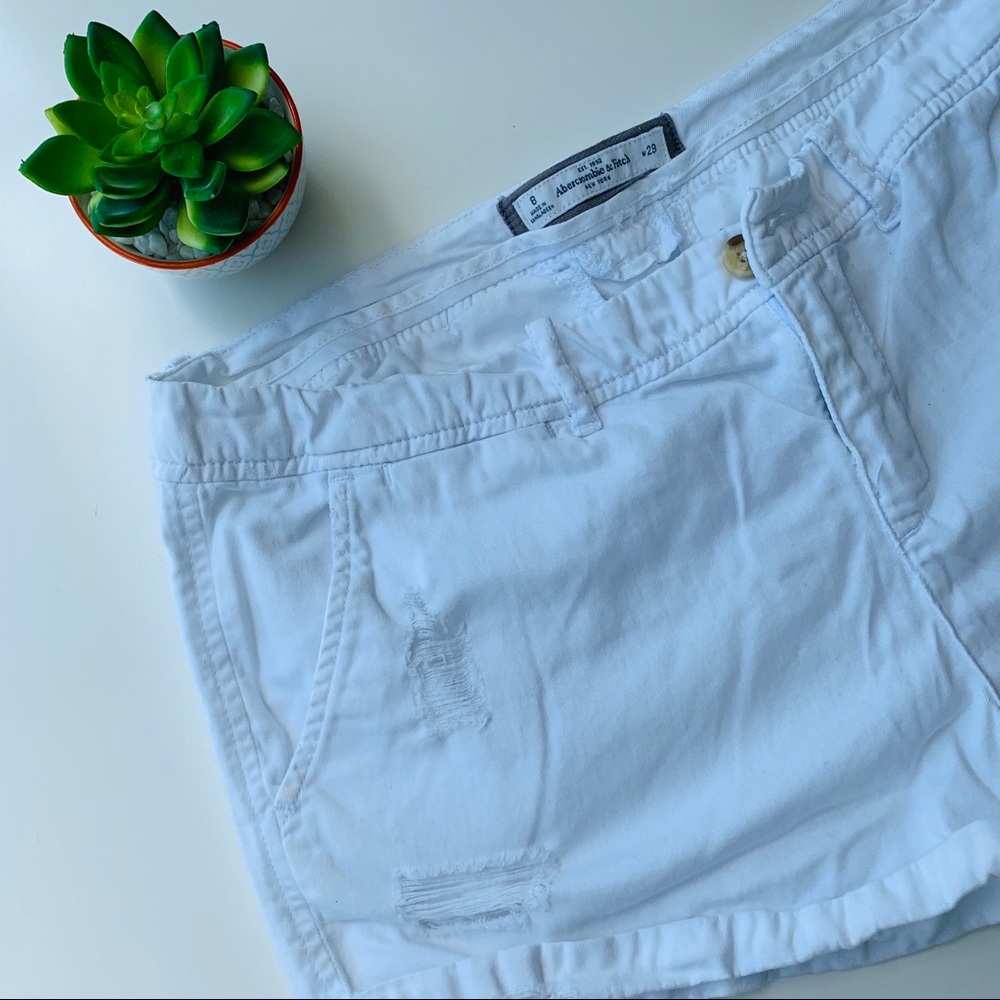 🌿A&F White Shorts🌿 - Picture 2 of 7